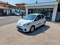 Usata 2009 Renault Twingo Due volumi | 2700 € (Buon prezzo)