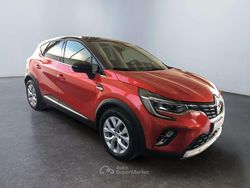 Rosso Usata 2022 Renault Captur Techno SUV | 18.831 € (Buon prezzo)