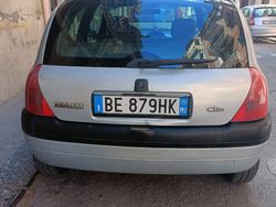 Grigio Usata 1999 Renault Clio II Due volumi | 600 € (Ottimo prezzo)