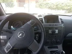 Nero Usata 2008 Opel Zafira Cosmo Monovolume | 3200 € (Buon prezzo)
