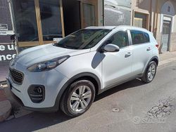 Bianco Usata 2017 Kia Sportage SUV | 12.990 € (Buon prezzo)