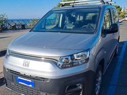 Grigio Usata 2023 Fiat Doblò Monovolume | 21.800 € (Buon prezzo)