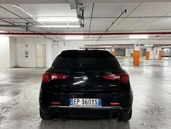 Usata 2013 Alfa Romeo Giulietta Exclusive Tre volumi | 6500 € (Buon prezzo)