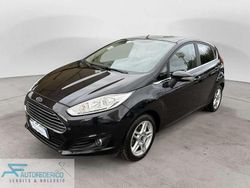 Nero Usata 2015 Ford Fiesta Tre volumi | 3990 € (Buon prezzo)