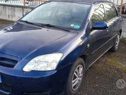 Usata 2005 Toyota Corolla Tre volumi | 1500 € (Buon prezzo)
