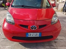 Rosso Usata 2007 Toyota Aygo Due volumi | 3500 € (Buon prezzo)