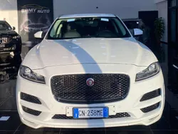 Bianco Usata 2019 Jaguar F-Pace S SUV | 27.990 € (Buon prezzo)