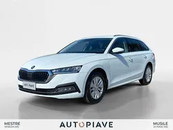 Bianco Usata 2024 Skoda Octavia Executive Station wagon | 27.800 € (Buon prezzo)