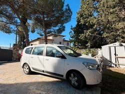Bianco Usata 2017 Dacia Lodgy Monovolume | 9000 €