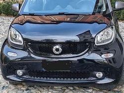 Nero Usata 2016 Smart ForTwo Coupé Due volumi | 14.900 € (Molto cara)