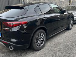 Usata 2020 Alfa Romeo Stelvio Tech Edition SUV | 18.000 € (Buon prezzo)