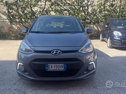 Grigio Usata 2015 Hyundai i10 Due volumi | 6400 € (Buon prezzo)