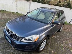 Blu/azzurro Usata 2010 Volvo XC60 Momentum SUV | 8700 € (Buon prezzo)