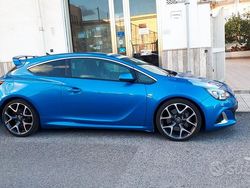 Blu Usata 2012 Opel Astra GTC OPC Coupé | 10.000 €