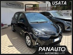 Nero Usata 2019 Toyota Yaris Hybrid Business Edition Tre volumi | 12.990 € (Buon prezzo)
