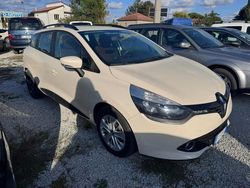 Beige Usata 2016 Renault Clio GrandTour Intens Station wagon | 4499 € (Super prezzo)