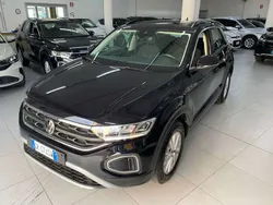 Nero metallizzato Usata 2022 VW T-Roc Life SUV | 20.500 € (Ottimo prezzo)