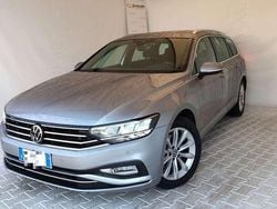 Grigio Usata 2020 VW Passat Business Station wagon | 16.280 € (Ottimo prezzo)