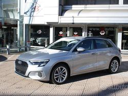 Grigio Usata 2024 Audi A3 Advanced Tre volumi | 31.900 € (Cara)