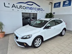 Bianco Usata 2019 Volvo V40 CC Business Edition Station wagon | 12.500 € (Super prezzo)