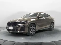Manhattan / metallizzato Usata 2020 BMW X6 M Sport SUV | 54.900 € (Buon prezzo)