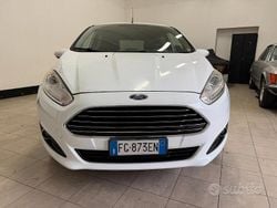Bianco Usata 2016 Ford Fiesta Titanium Tre volumi | 5999 € (Buon prezzo)