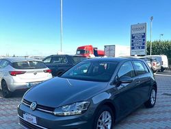 Grigio Usata 2019 VW Golf VII Sport Tre volumi | 15.480 € (Buon prezzo)
