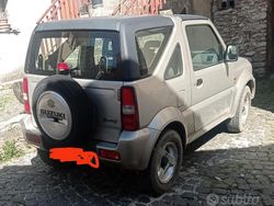 Usata 2004 Suzuki Jimny SUV | 4620 €