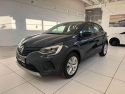 Blu/azzurro Usata 2022 Renault Captur Zen SUV | 16.200 € (Ottimo prezzo)