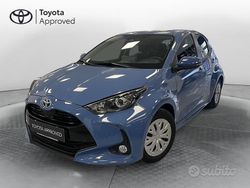 Blu Usata 2022 Toyota Yaris Hybrid Active Tre volumi | 15.900 € (Super prezzo)