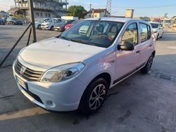 Bianco Usata 2012 Dacia Sandero Due volumi | 2999 € (Buon prezzo)