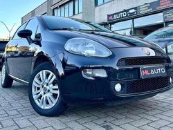 Nero Usata 2013 Fiat Punto Lounge Tre volumi | 5990 € (Buon prezzo)