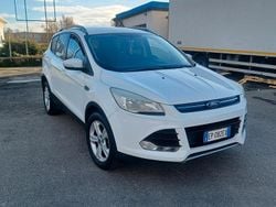 Bianco Usata 2013 Ford Kuga SUV | 8900 € (Buon prezzo)