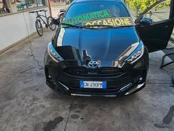 Nero Usata 2023 Toyota Yaris Hybrid Sport Tre volumi | 20.800 € (Cara)