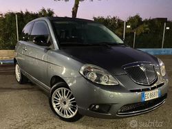 Usata 2011 Lancia Ypsilon Due volumi | 4300 € (Buon prezzo)