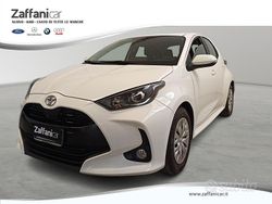 Bianco Usata 2023 Toyota Yaris Active Tre volumi | 15.700 € (Buon prezzo)