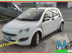 Bianco Usata 2005 Smart ForFour Passion Due volumi | 3500 € (Cara)