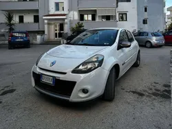 Bianco Usata 2011 Renault Clio III Tre volumi | 4000 € (Cara)