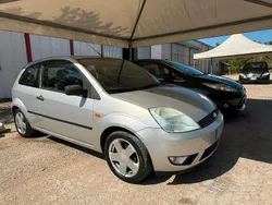 Usata 2003 Ford Fiesta Due volumi | 1500 € (Buon prezzo)