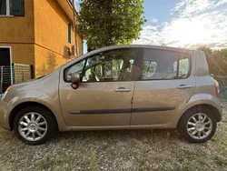 Usata 2005 Renault Modus Monovolume | 2500 € (Cara)