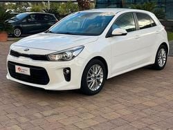 Bianco Usata 2019 Kia Rio Tre volumi | 12.900 € (Cara)