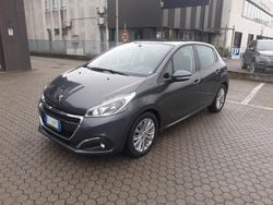 Grigio Usata 2017 Peugeot 208 Allure Due volumi | 7500 € (Buon prezzo)