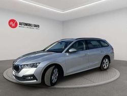 Argento metallizzato Usata 2022 Skoda Octavia Executive Station wagon | 19.800 € (Buon prezzo)