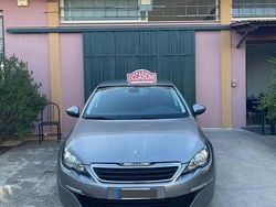 Grigio Usata 2014 Peugeot 308 Business-Line Tre volumi | 7000 € (Buon prezzo)