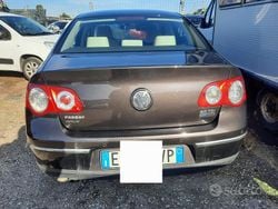 Marrone Usata 2010 VW Passat Highline Tre volumi | 3800 € (Buon prezzo)