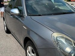 Grigio Usata 2011 Alfa Romeo Giulietta Due volumi | 4600 €