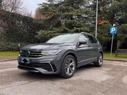 Grigio Usata 2022 VW Tiguan R-line SUV | 33.700 € (Cara)