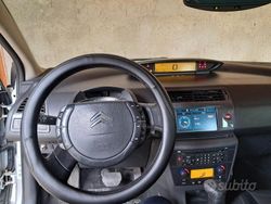 Grigio Usata 2005 Citroën C4 Elegance Tre volumi | 2000 €