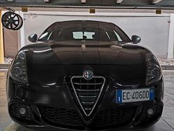 Nero Usata 2010 Alfa Romeo Giulietta Exclusive Tre volumi | 5700 € (Buon prezzo)