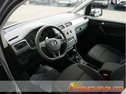 Argento Usata 2017 VW Caddy Trendline Monovolume | 24.200 € (Molto cara)